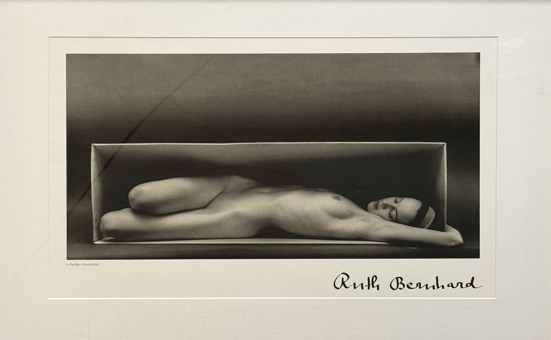 RUTH BERNHARD - In the Box Horizontal